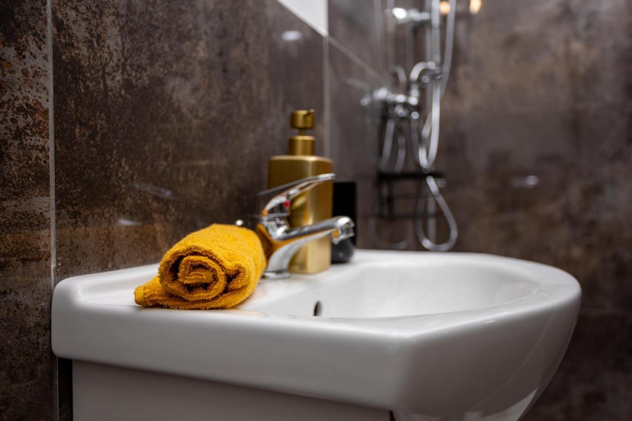Green Goblin Apartment With Free Private Parking Budapest Exterior foto