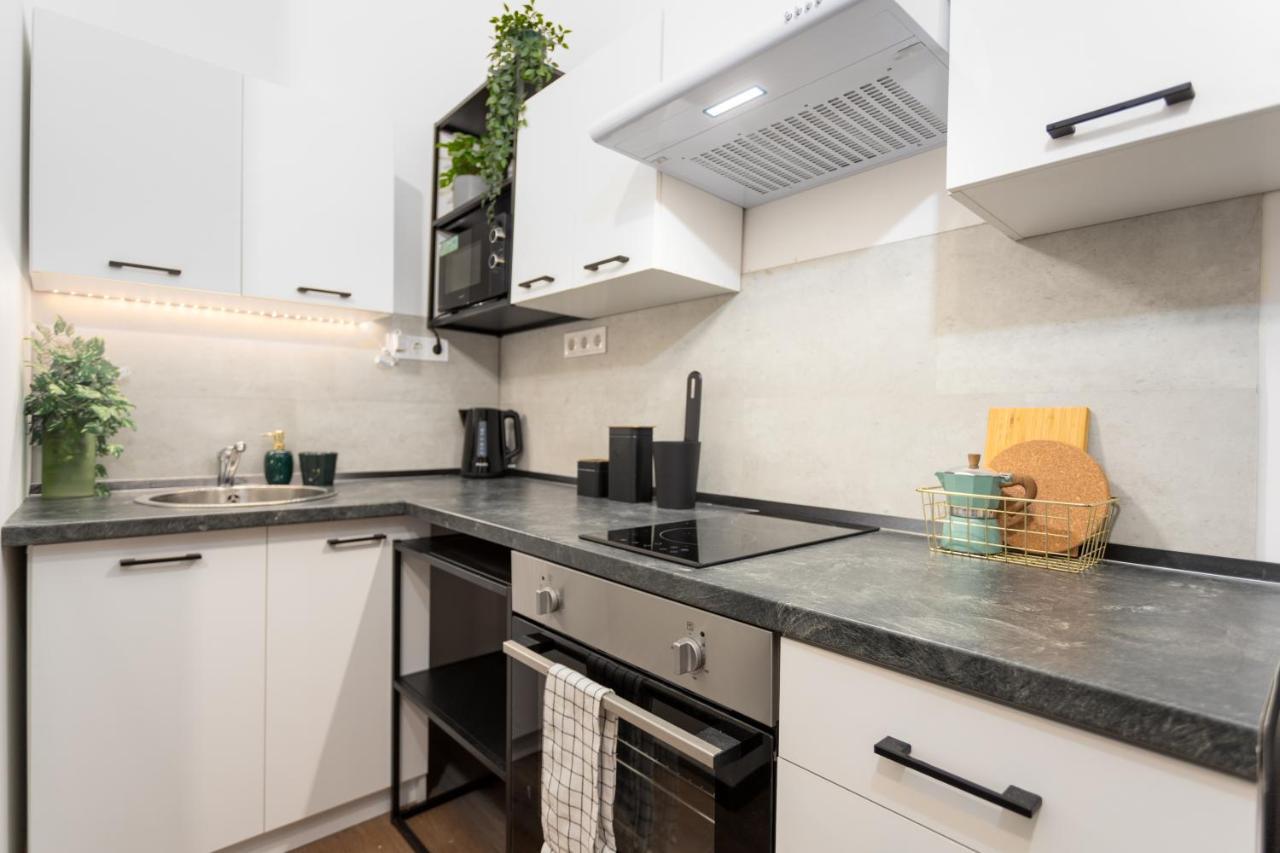 Green Goblin Apartment With Free Private Parking Budapest Exterior foto