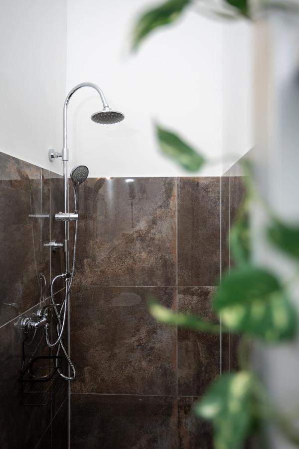 Green Goblin Apartment With Free Private Parking Budapest Exterior foto