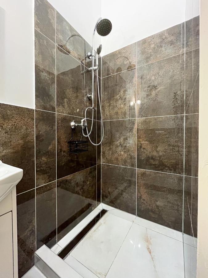 Green Goblin Apartment With Free Private Parking Budapest Exterior foto